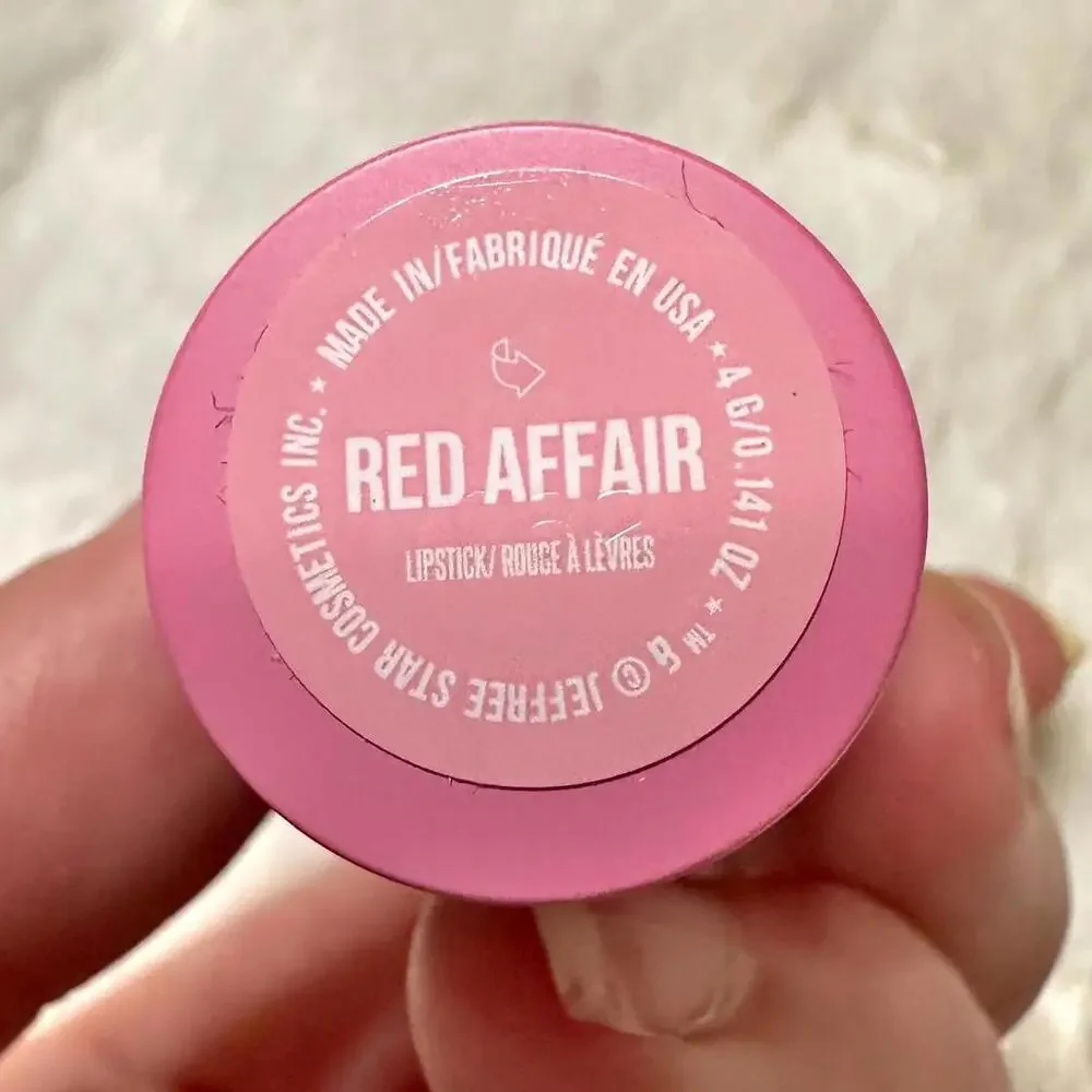 NIB Jeffree Star Red Affair Velvet Trap Lipstick Full Size 4g